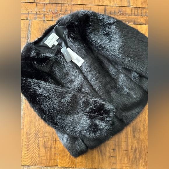 Banana Republic XL New With Tag Black Faux Fur Women’s Winter Coat - Picture 1 of 6